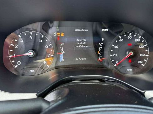 Used 2025 Jeep Compass Limited AWD/4WD image 4