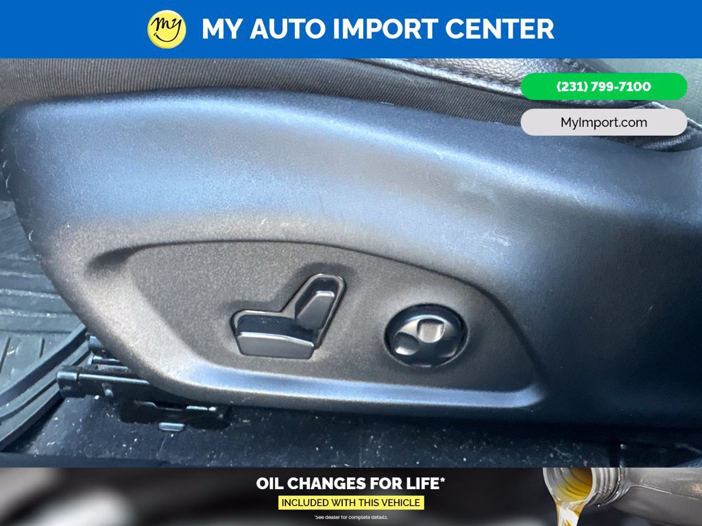 Used 2018 Jeep Compass Latitude w/ Popular Equipment Group AWD/4WD image 12
