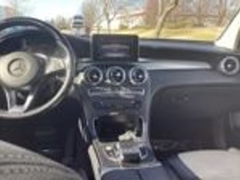 Used 2016 Mercedes-Benz GLC 300 4MATIC w/ Premium Package image 9