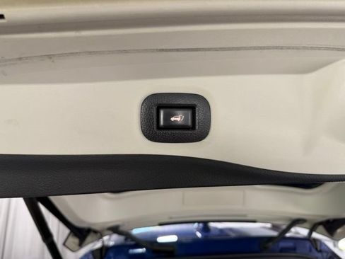 Used 2020 Nissan Rogue SL w/ Premium Package AWD/4WD image 10