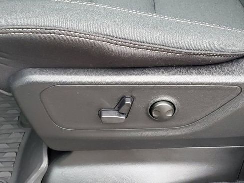 New 2026 RAM 1500 4x4 Crew Cab image 12