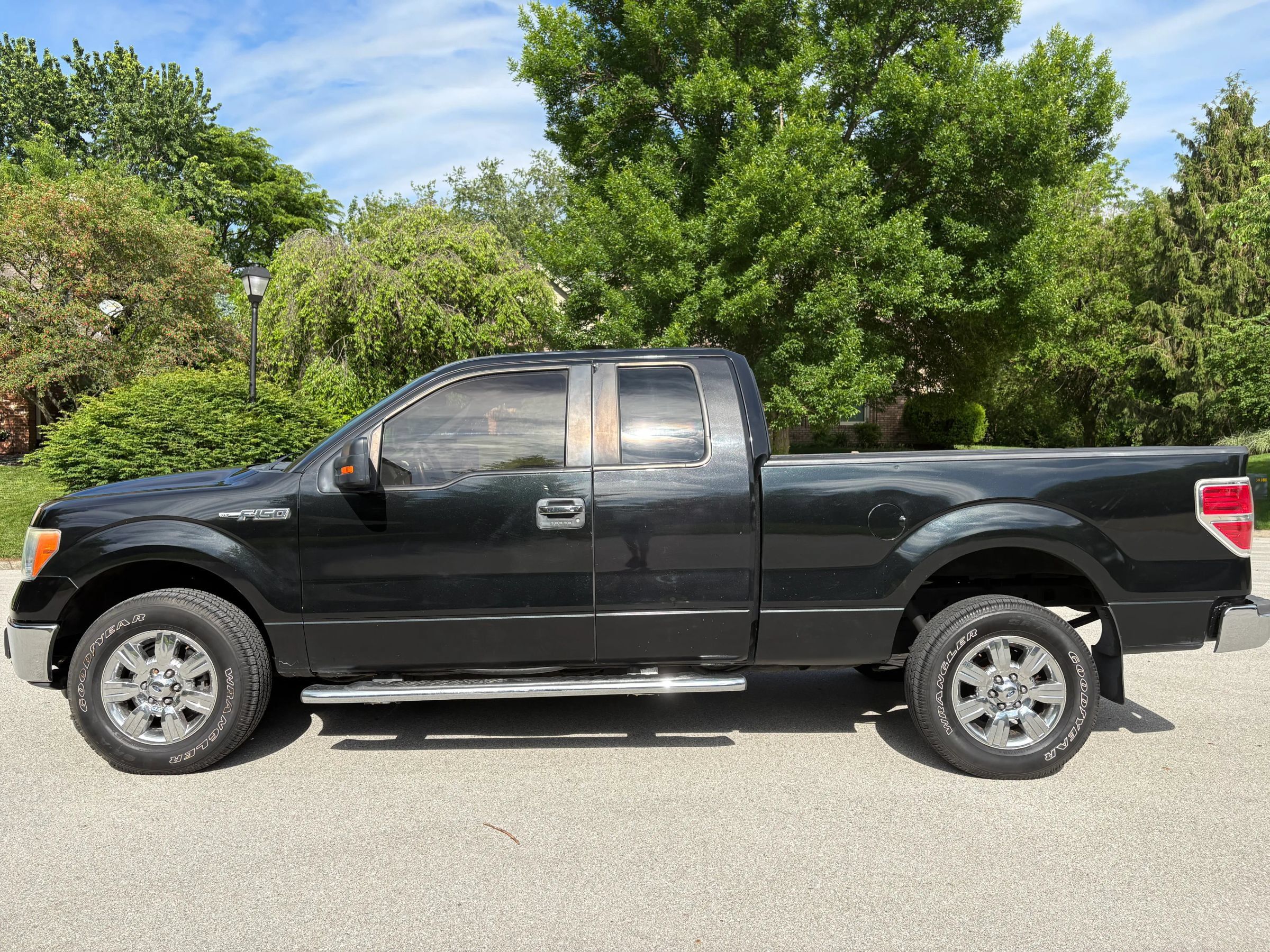 Used 2010 Ford F150 XLT AWD/4WD image 8