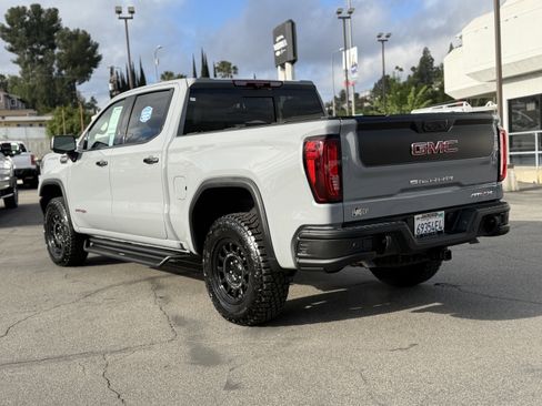 Used 2024 GMC Sierra 1500 AT4X w/ AT4X AEV Edition image 5