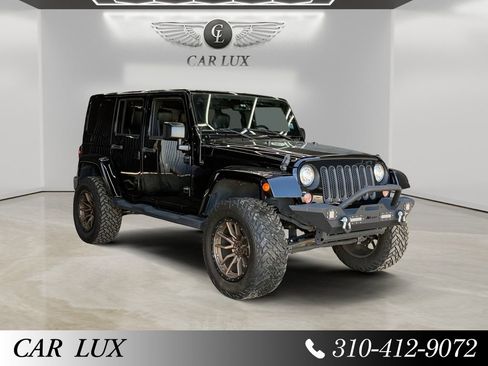 Used 2017 Jeep Wrangler Unlimited Sahara w/ Connectivity Group image 6