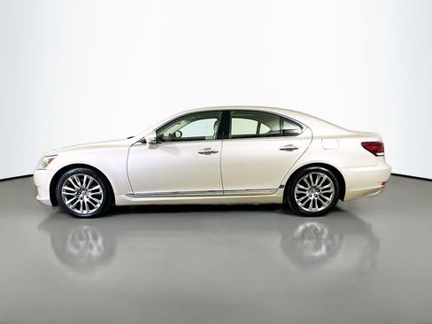 Used 2015 Lexus LS 460 w/ Comfort Package RWD image 4