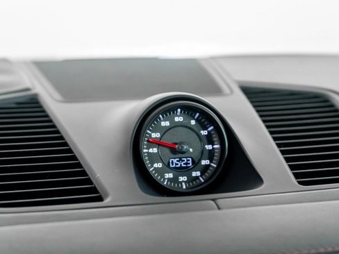 Used 2022 Porsche Cayenne Turbo image 46