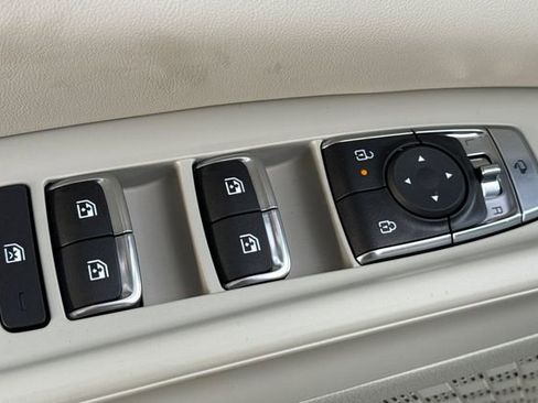 New 2026 Kia Carnival SX image 13