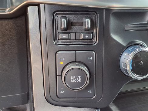 Used 2023 Ford F150 Lariat w/ Equipment Group 502A High image 30