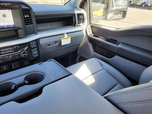 New 2023 Ford F250 XL w/ XL Chrome Package image 30