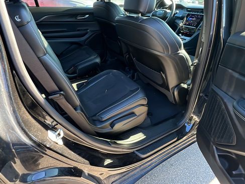 Used 2025 Jeep Grand Cherokee L Altitude image 22