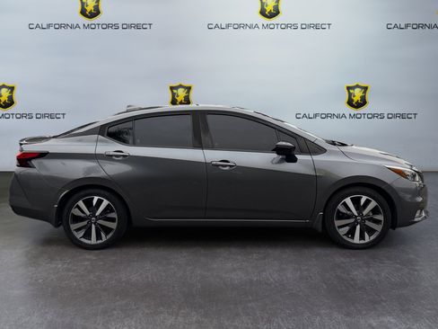 Used 2021 Nissan Versa SR image 6