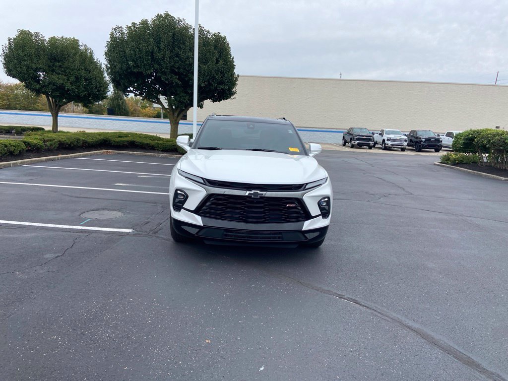 Used 2024 Chevrolet Blazer RS w/ Driver Confidence II Package AWD/4WD image 10