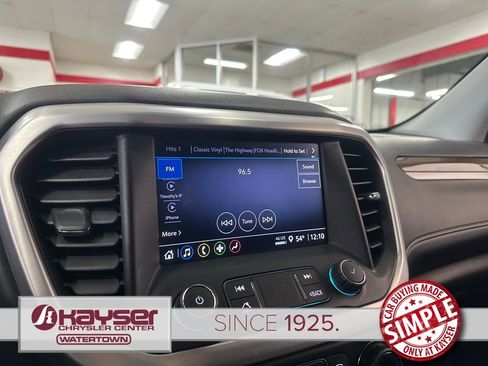 Used 2022 GMC Acadia SLE w/ LPO, Floor Liner Package AWD/4WD image 21