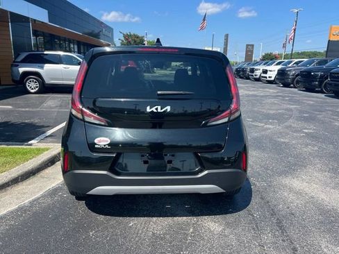 Used 2024 Kia Soul LX w/ Option Group 015 FWD image 21