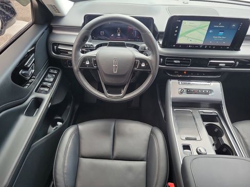 Used 2026 Lincoln Aviator 2WD image 16