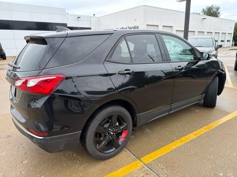 Used 2019 Chevrolet Equinox LT FWD image 3