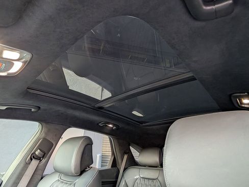 Used 2025 Genesis GV70 3.5T Sport w/ Sport Advanced Package image 14