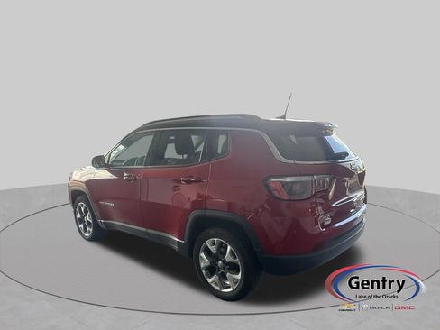 Used 2018 Jeep Compass Limited w/ Navigation Group AWD/4WD image 2