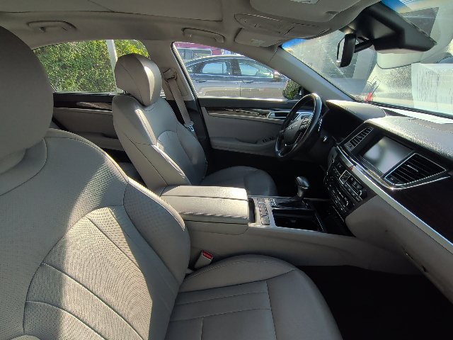 Used 2018 Genesis G80 3.8 w/ Option Group 02 RWD image 5