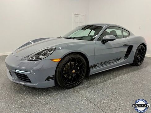 Used 2024 Porsche 718 Cayman image 9