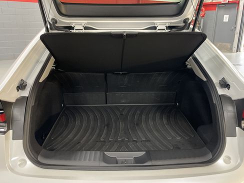 Certified 2024 Toyota Prius XLE image 34