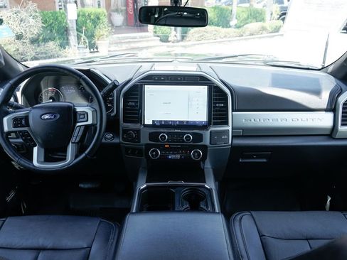 Used 2022 Ford F250 Lariat w/ Lariat Ultimate Package AWD/4WD image 28