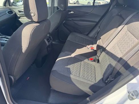 Used 2022 Chevrolet Equinox LT AWD/4WD image 15