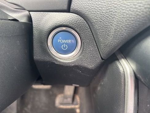 Used 2021 Toyota RAV4 SE w/ Weather & Moonroof Package image 35