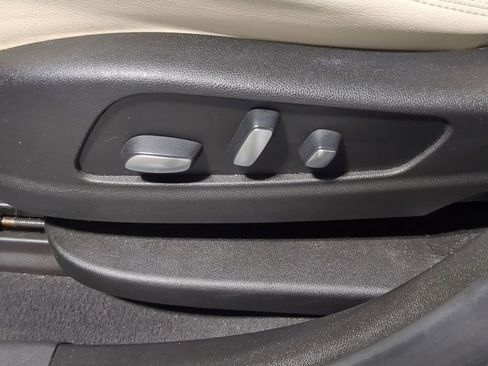 Used 2021 Cadillac XT6 Sport image 31