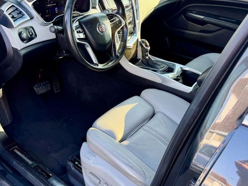 Used 2015 Cadillac SRX Luxury w/ Driver Awareness Package image 12