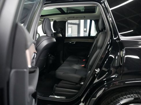 Used 2025 Volvo XC90 B6 Plus AWD/4WD image 31