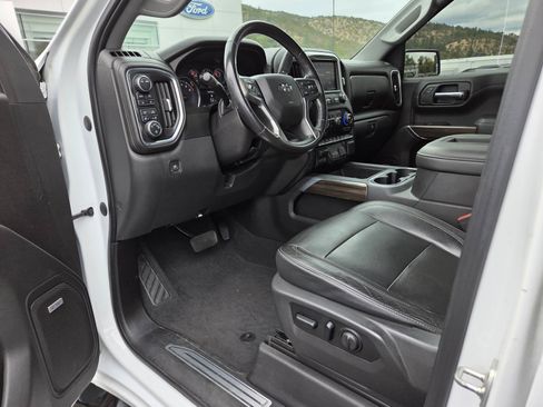 Used 2020 Chevrolet Silverado 1500 RST AWD/4WD image 11