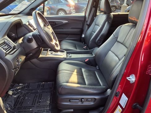 Used 2022 Honda Passport TrailSport image 4