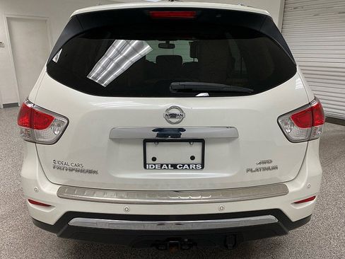 Used 2015 Nissan Pathfinder Platinum w/ Family Entertainment Package image 6