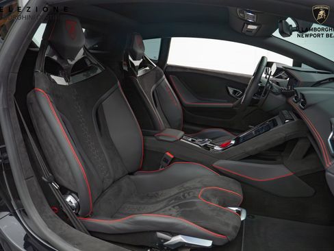 Used 2023 Lamborghini Huracan Tecnica image 23