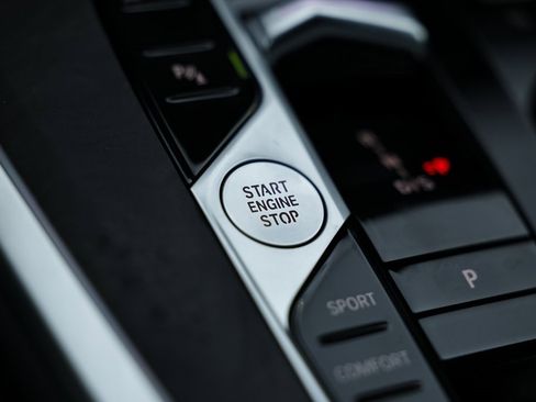 New 2026 BMW X5 xDrive40i w/ Climate Comfort Package image 40