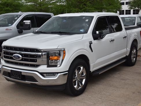 Used 2021 Ford F150 Lariat image 2