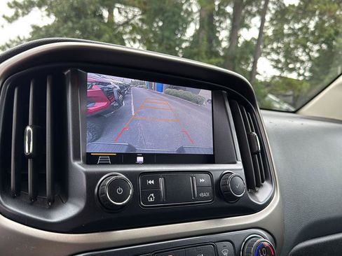 Used 2022 Chevrolet Colorado Z71 image 28