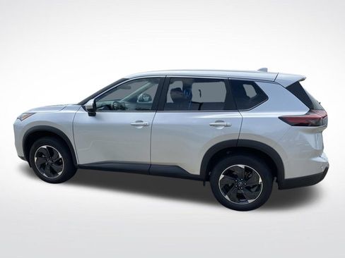 Used 2025 Nissan Rogue SV FWD image 12