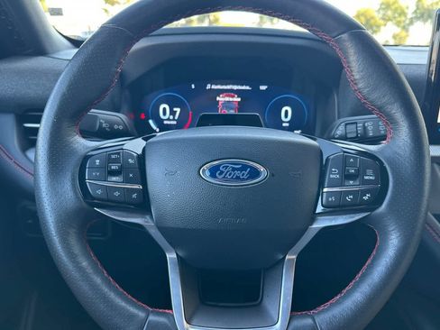 Certified 2025 Ford Explorer ST-Line w/ ST-Line Street Pack AWD/4WD image 25
