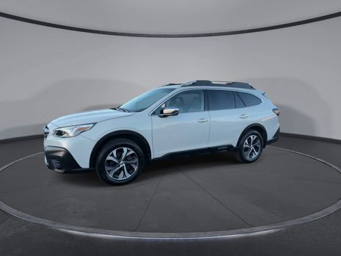Used 2020 Subaru Outback Touring image 4