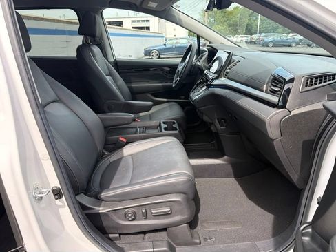 Certified 2024 Honda Odyssey Touring image 26