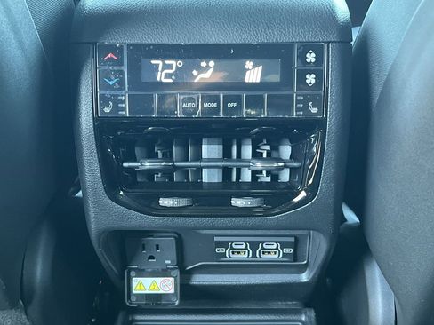 New 2025 Jeep Grand Cherokee L Limited AWD/4WD image 25