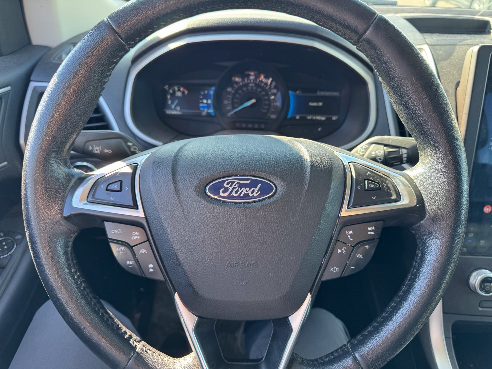 Used 2021 Ford Edge SEL AWD/4WD image 13
