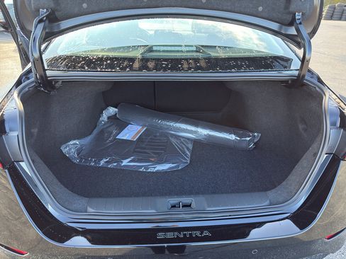 New 2025 Nissan Sentra SV image 33