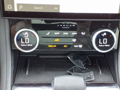 Used 2024 Jaguar F-PACE SVR AWD/4WD image 15