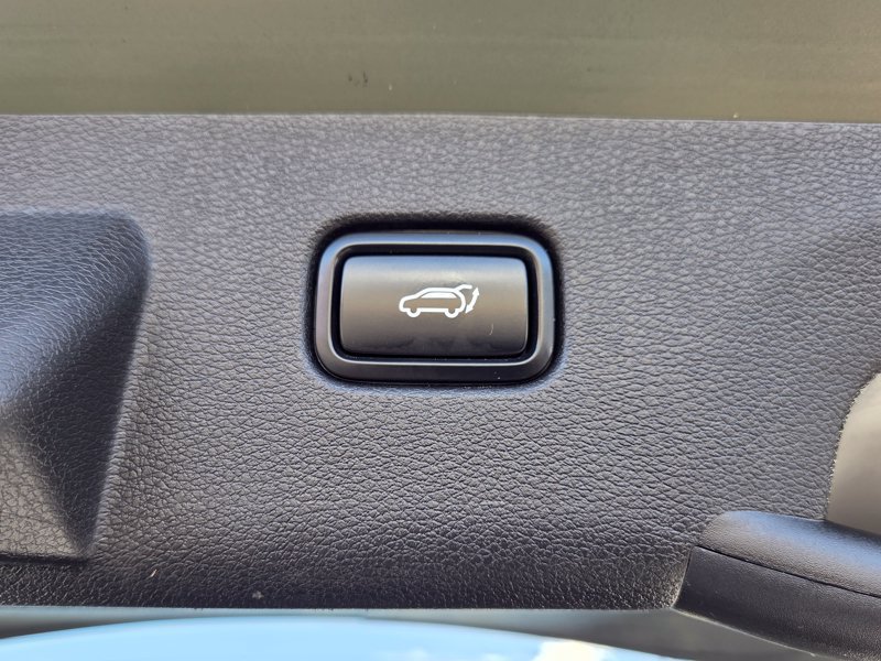 Used 2023 Kia Sportage X-Line w/ X-Line Premium Package AWD/4WD image 12