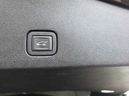 Certified 2023 Cadillac XT6 Sport w/ LPO, ONYX Package AWD/4WD image 15