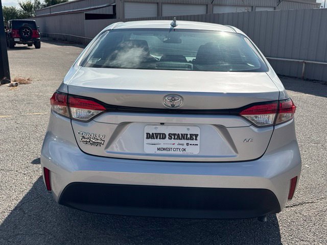 Used 2026 Toyota Corolla LE FWD image 5