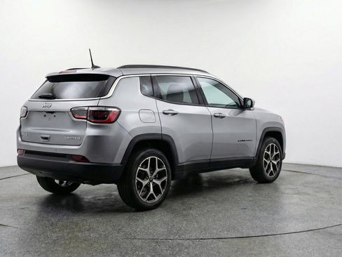 Used 2025 Jeep Compass Limited AWD/4WD image 9